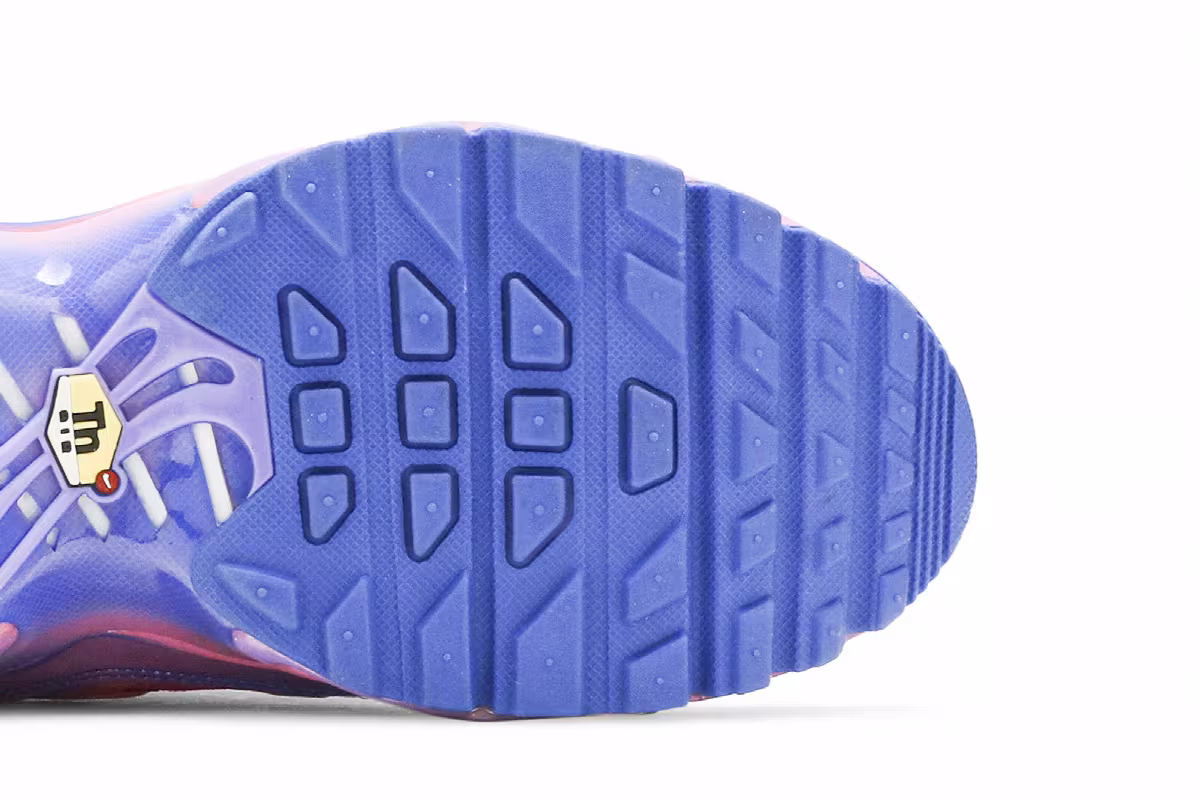 Nike Air Max Plus GS Sunset Pulse, view 6