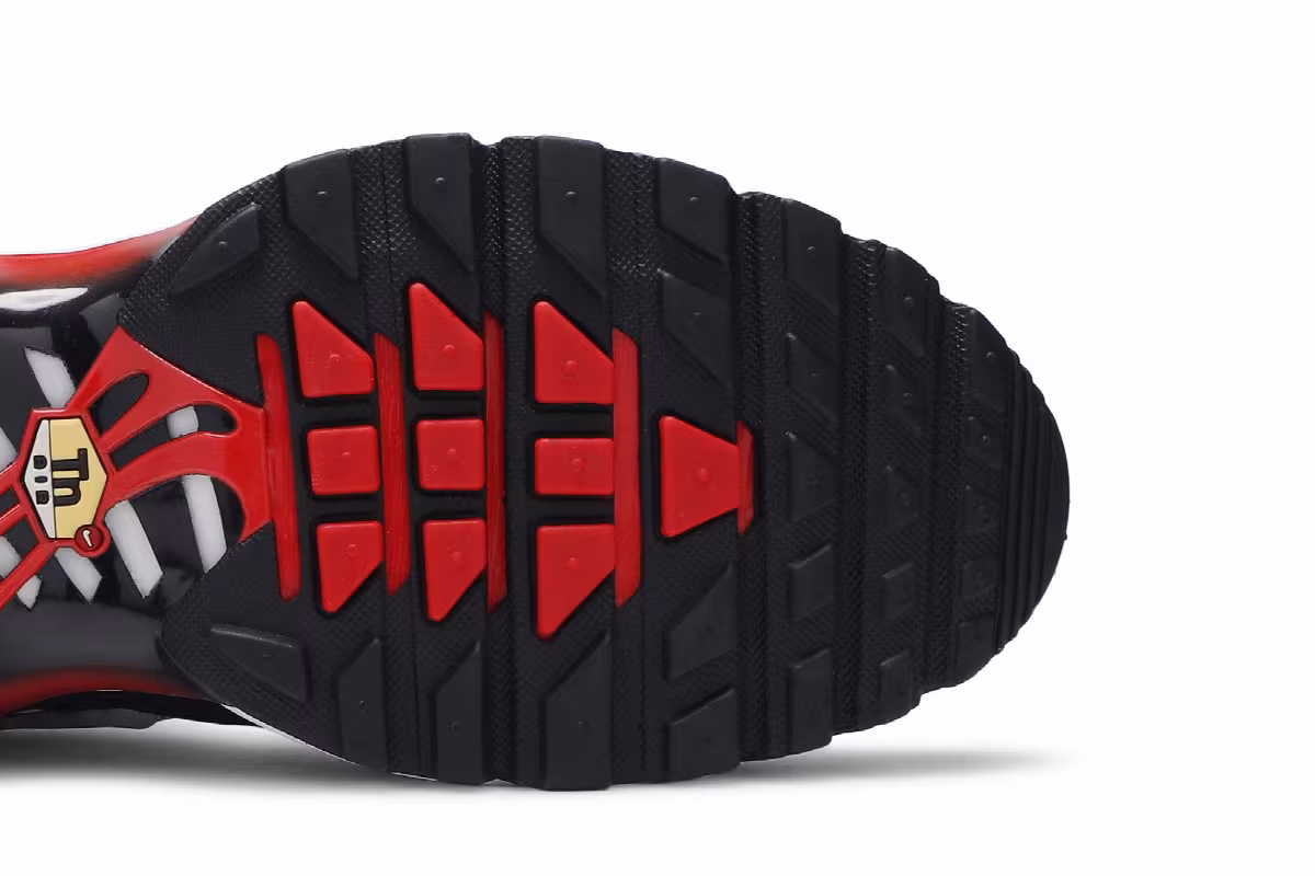 Nike Air Max Plus Script Swoosh, view 6