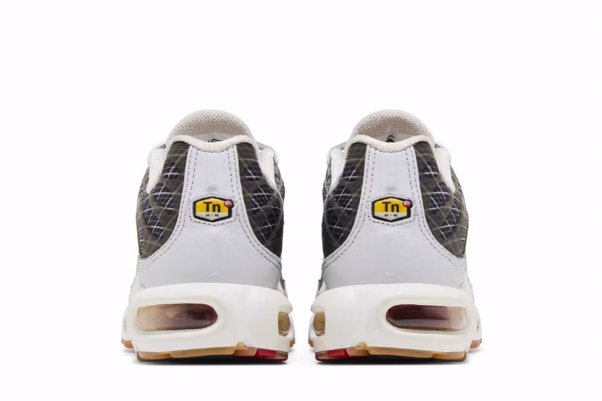 Nike Air Max Plus OG Nuetral Grey, view 7