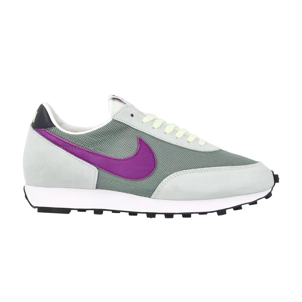 Nike Daybreak SP Silver Pine Hyper Violet