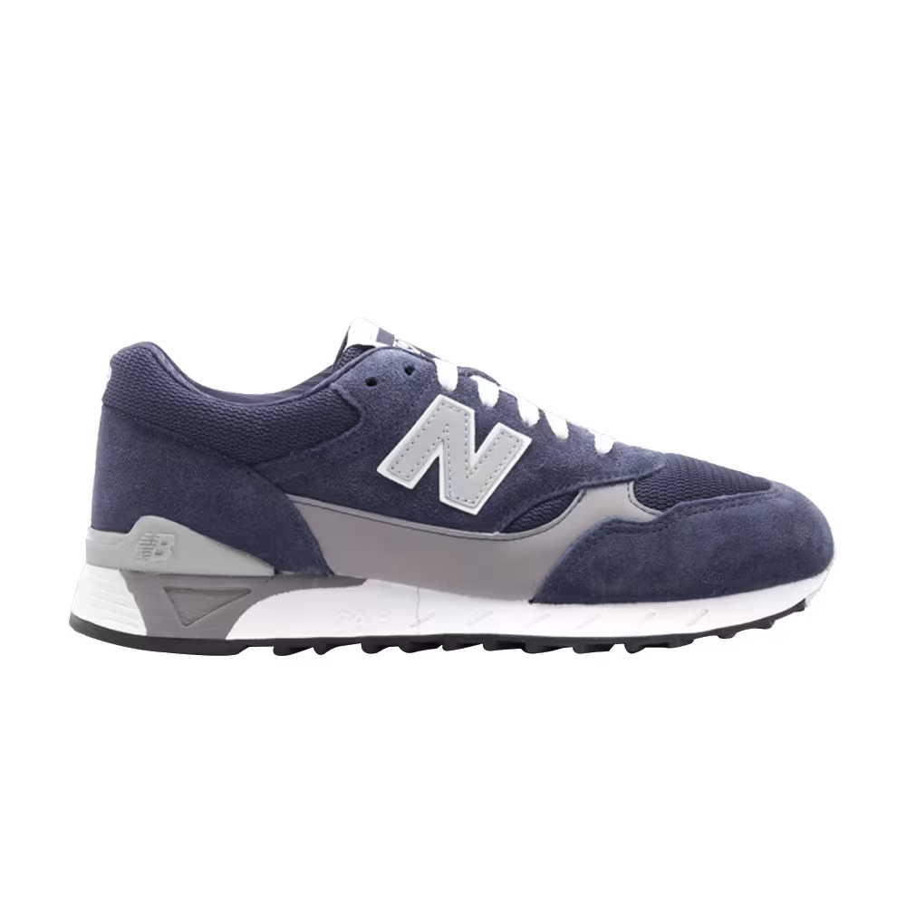 New Balance 496