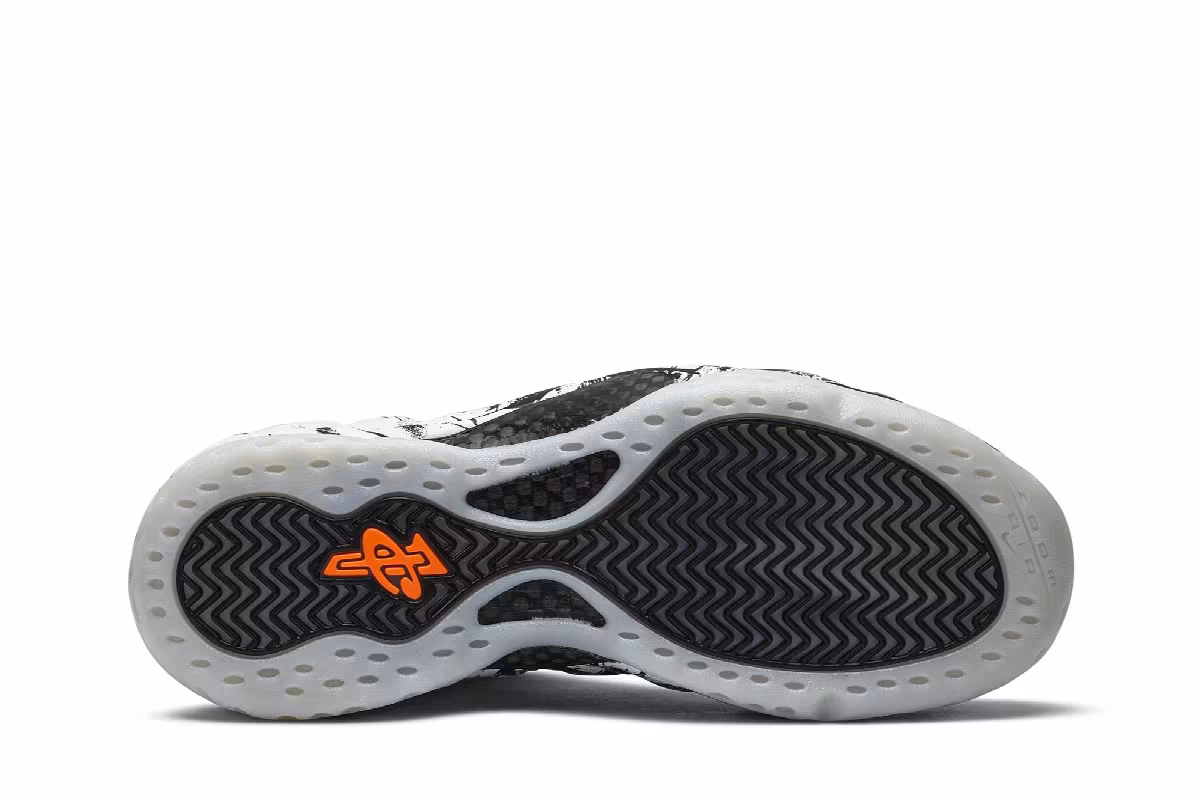 Nike Air Foamposite One Shattered Backboard, view 5