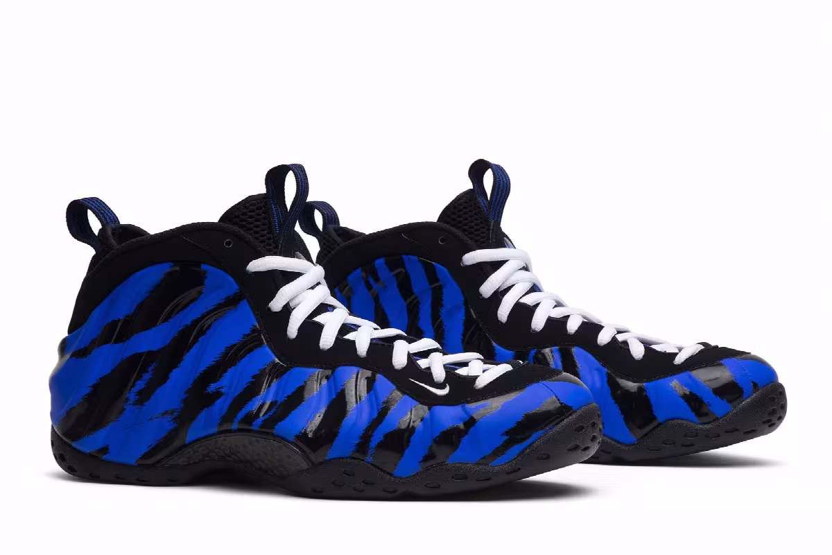 Nike Air Foamposite One Memphis Tigers PE, Tiger Stripes, view 9