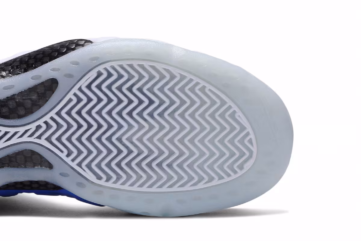 Nike Women's Air Foamposite One USA, view 6