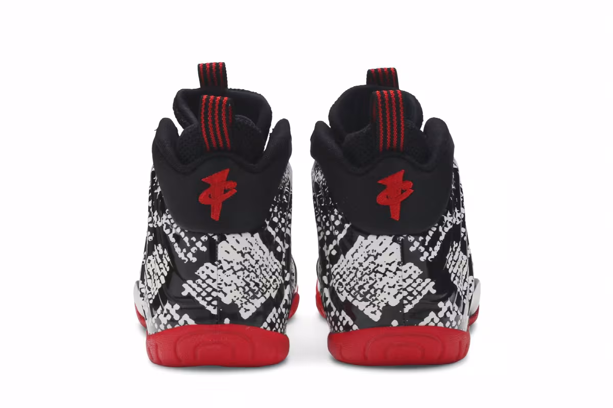 Nike Air Foamposite One GS Albino Snakeskin, view 7