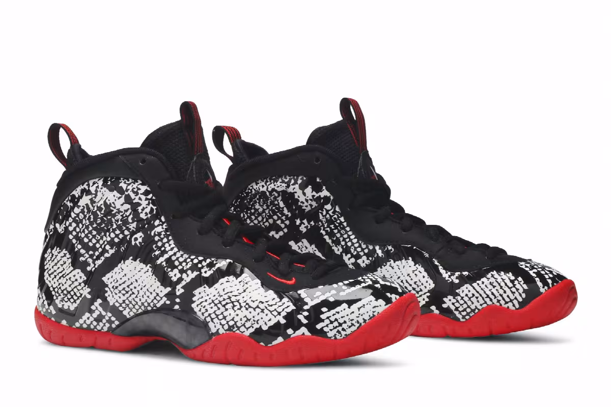 Nike Air Foamposite One GS Albino Snakeskin, view 9