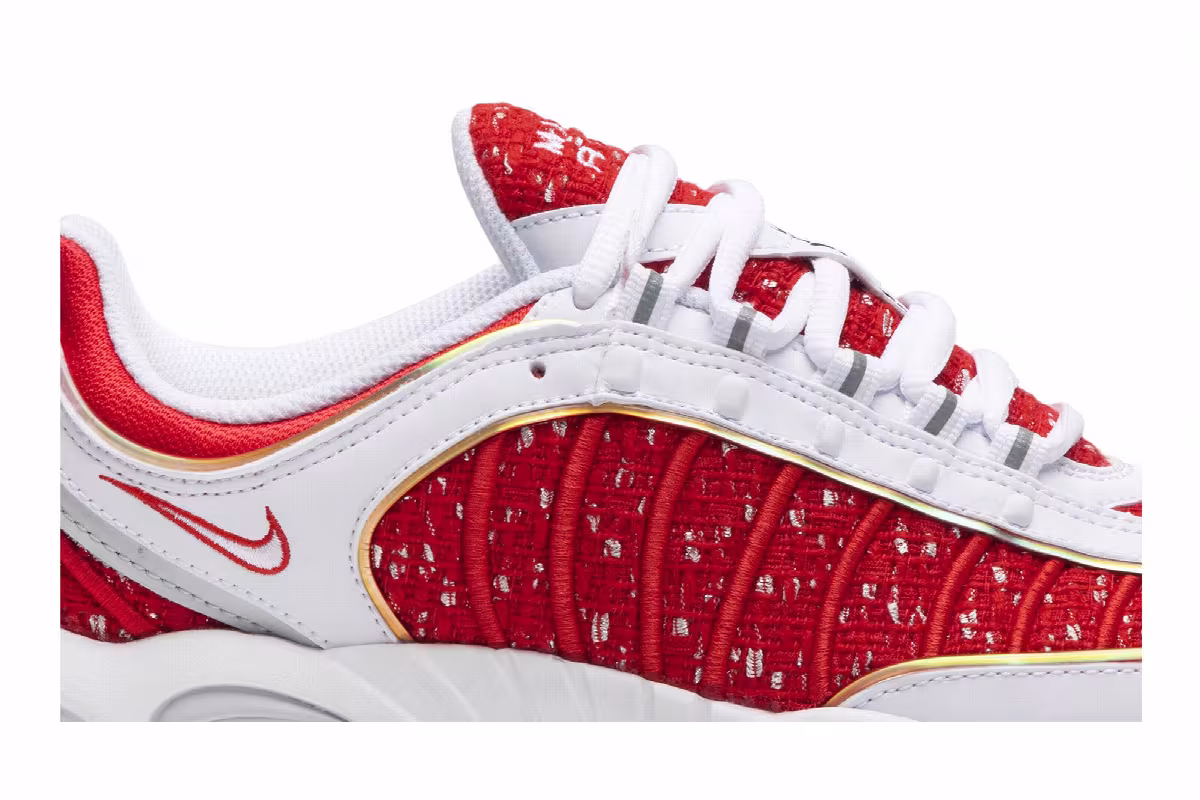 Supreme x Nike Air Max Tailwind 4 University Red, view 3