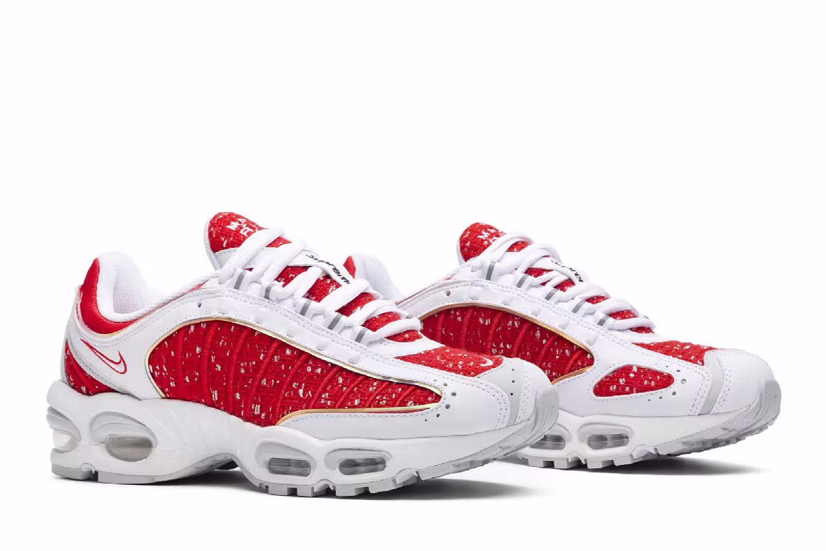 Supreme x Nike Air Max Tailwind 4 University Red, view 9