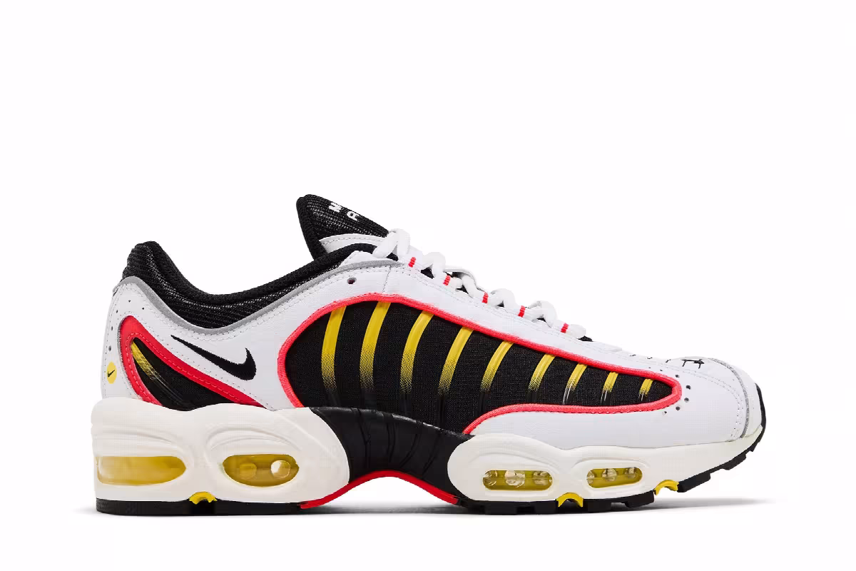Nike Air Max Tailwind 4 Bright Crimson, view 2