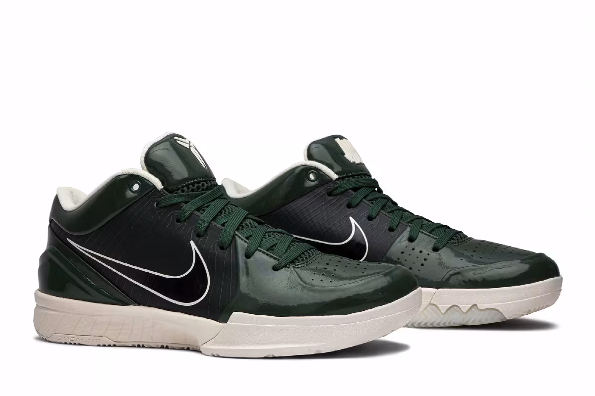 Undefeated x Nike Kobe 4 Protro Fir, Giannis Antetokounmpo, view 9