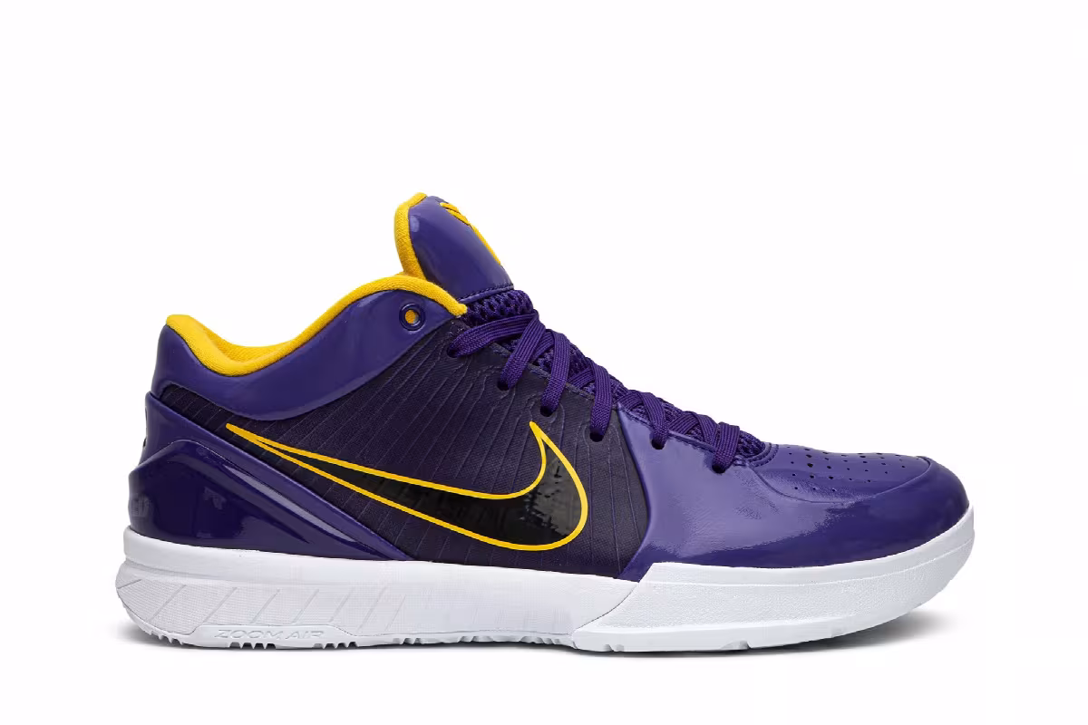 Undefeated x Nike Kobe 4 Protro Court Purple, Kyle Kuzma, view 2