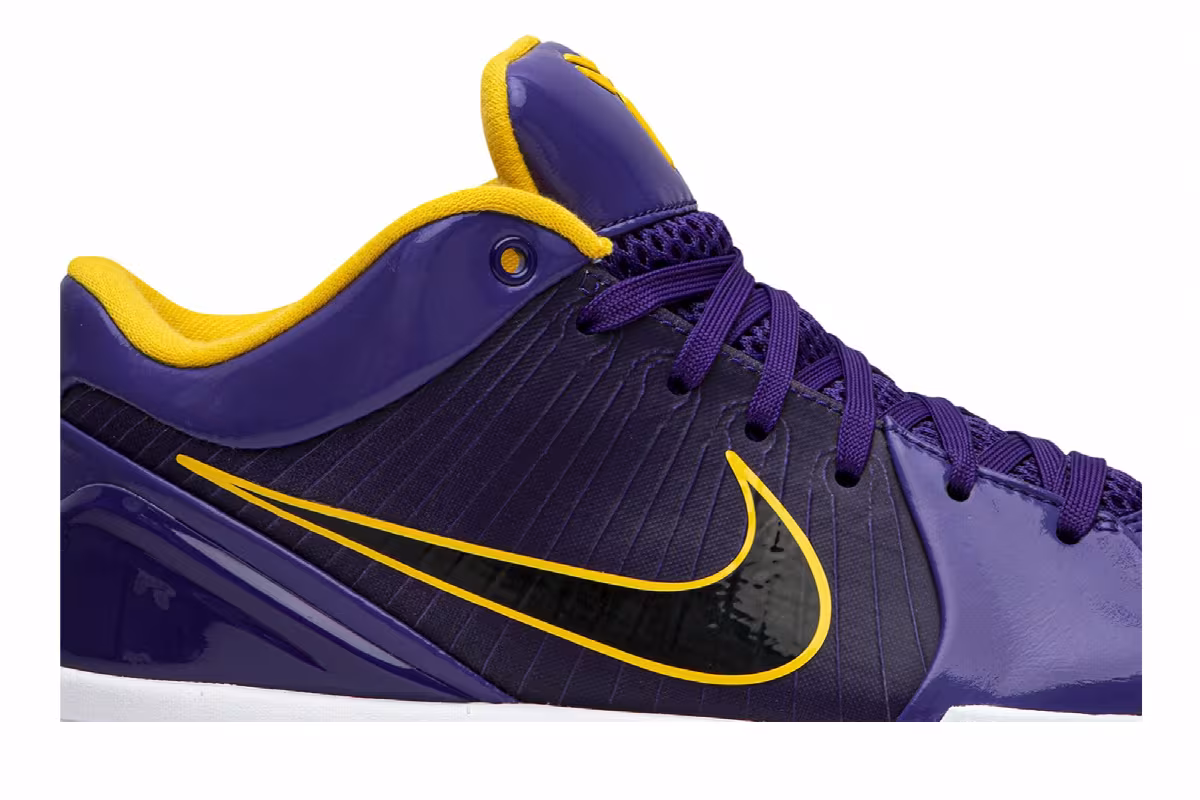 Undefeated x Nike Kobe 4 Protro Court Purple, Kyle Kuzma, view 3
