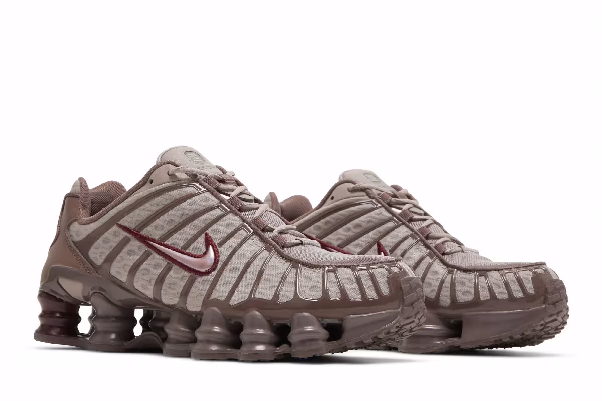 Nike Women's Shox TL Pumice Night Maroon, view 9