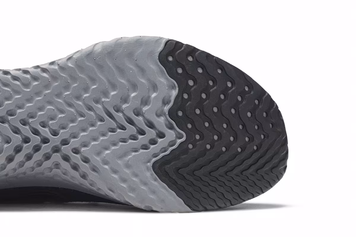 Nike Epic React Flyknit 2 Black Anthracite, view 6