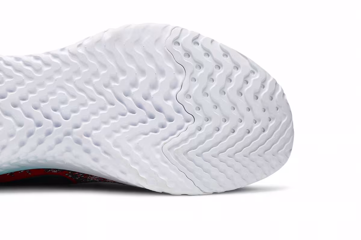 Nike Epic React Flyknit 2 Black University Red, view 6