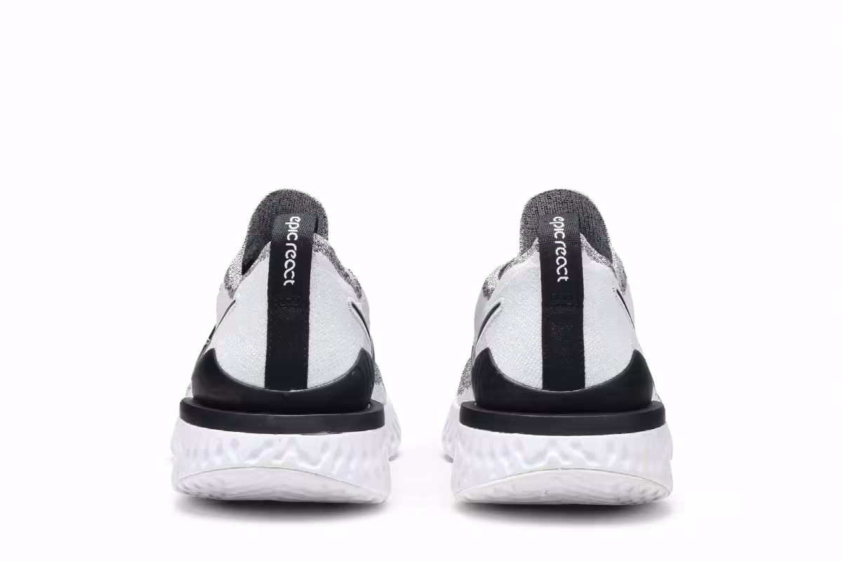 Nike Women's Epic React Flyknit 2 Oreo, view 7