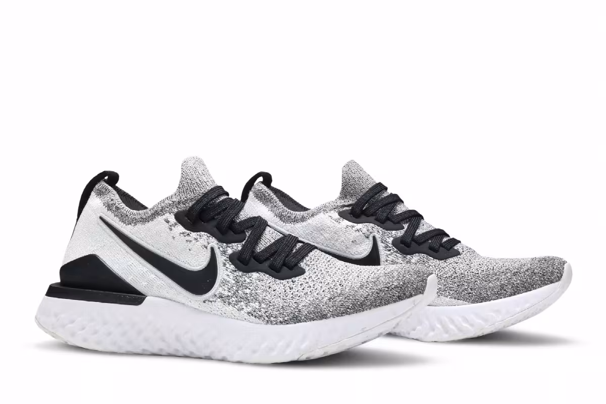 Nike Women's Epic React Flyknit 2 Oreo, view 9