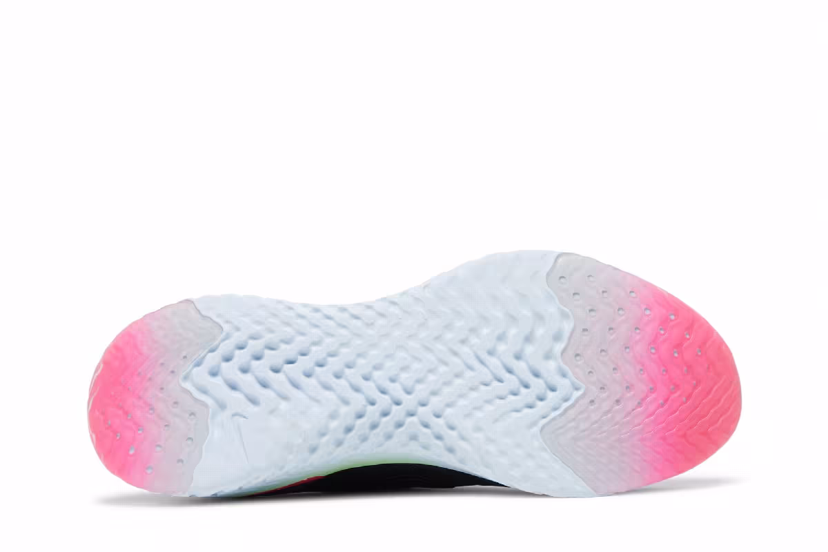 Nike Women's Epic React Flyknit 2 Pixel, view 5