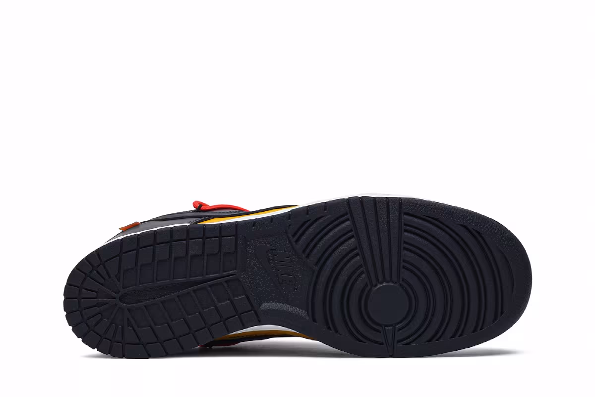Off-White x Nike Dunk Low University Gold, view 5