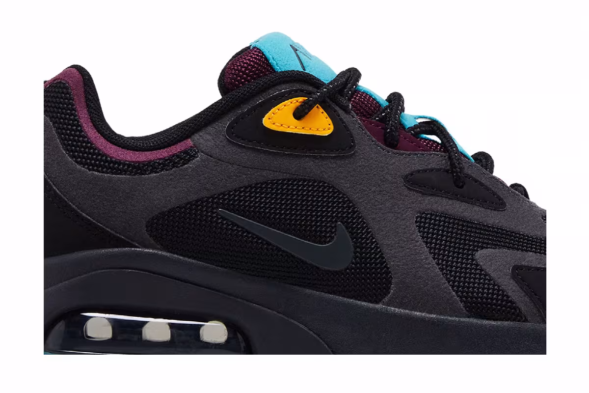 Nike Women's Air Max 200 Bordeaux, view 3