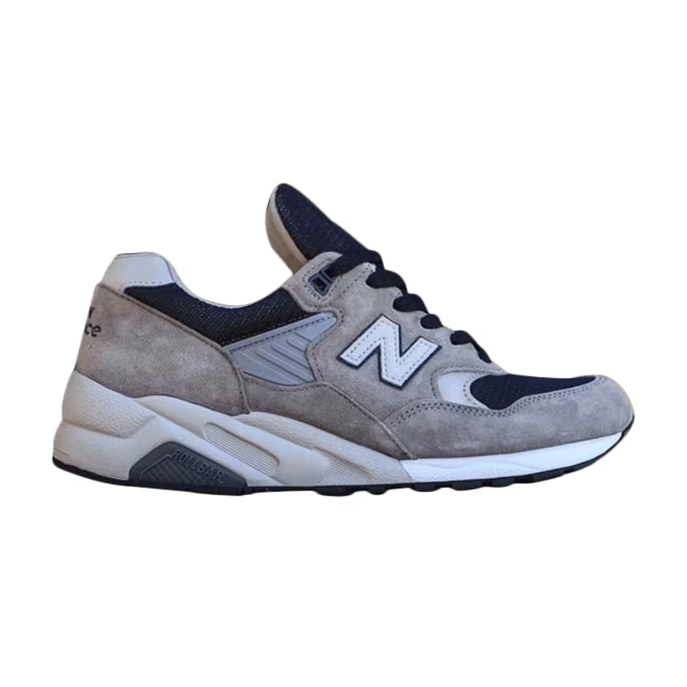 New Balance 585