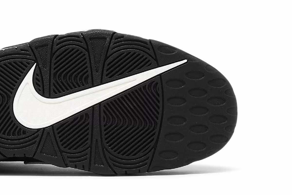 Nike Air More Uptempo QS Black Camo, view 6