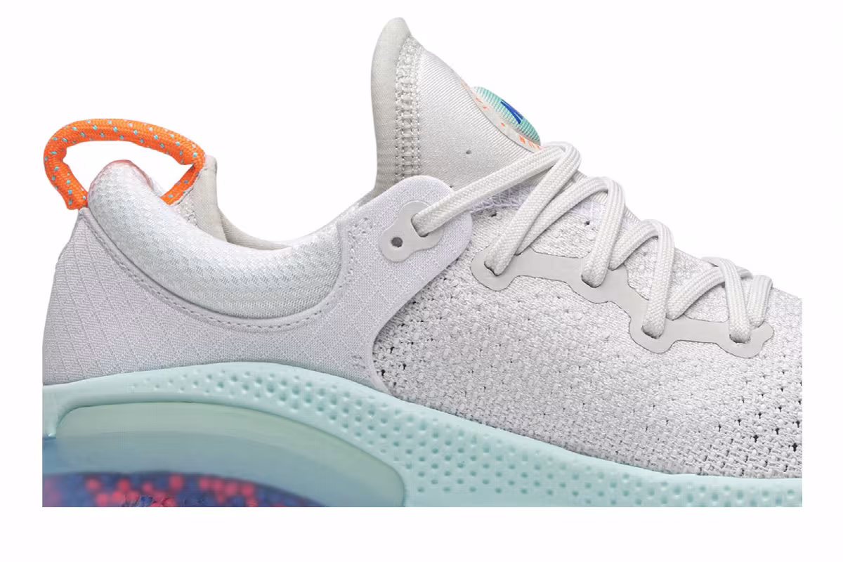 Nike Joyride Run Flyknit Bright Mango, view 3
