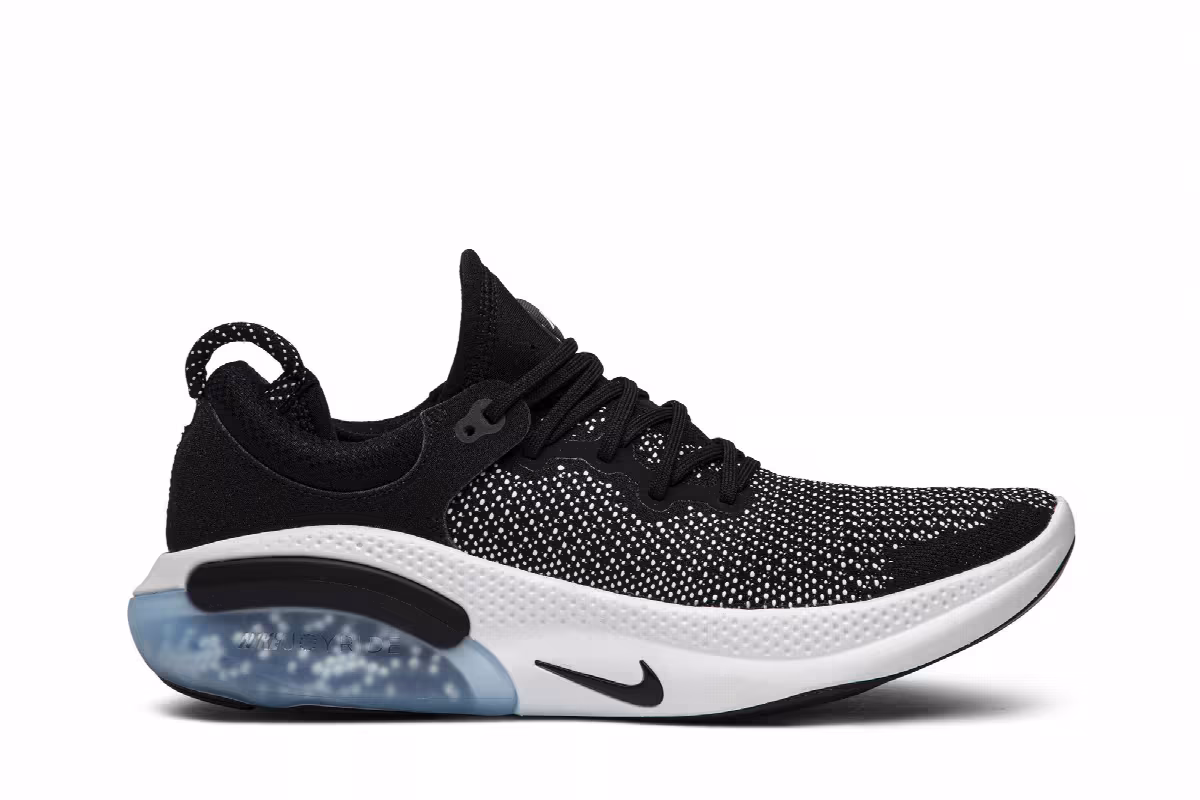 Nike Joyride Run Flyknit Oreo, view 2