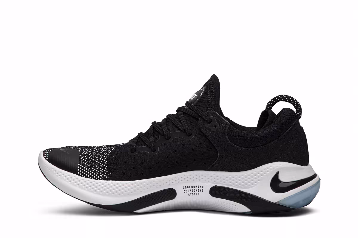 Nike Joyride Run Flyknit Oreo, view 4