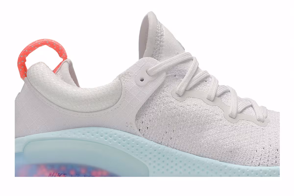 Nike Women's Joyride Run Flyknit Bright Mango, view 3