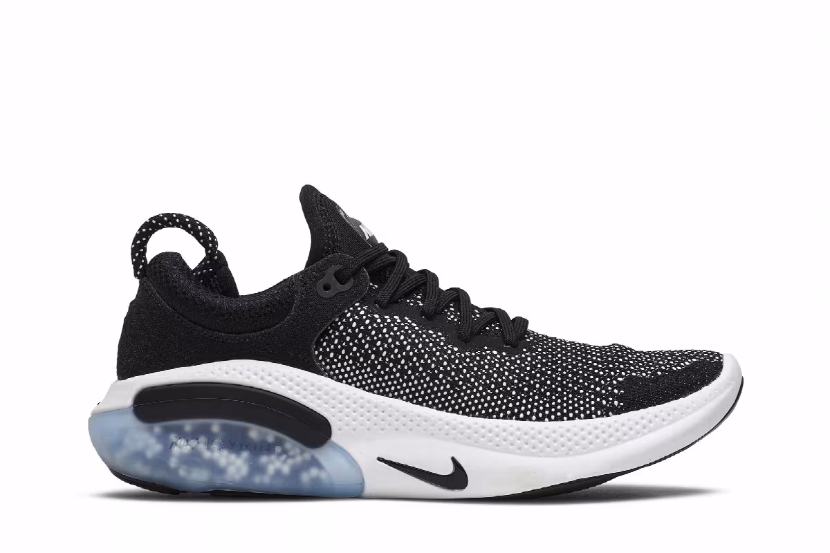 Nike Women's Joyride Run Flyknit Oreo, view 2