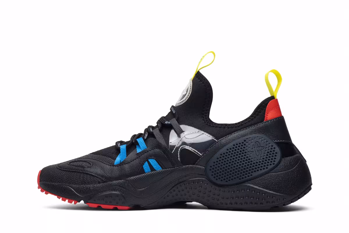Heron Preston x Nike Huarache E.D.G.E. Black, view 4