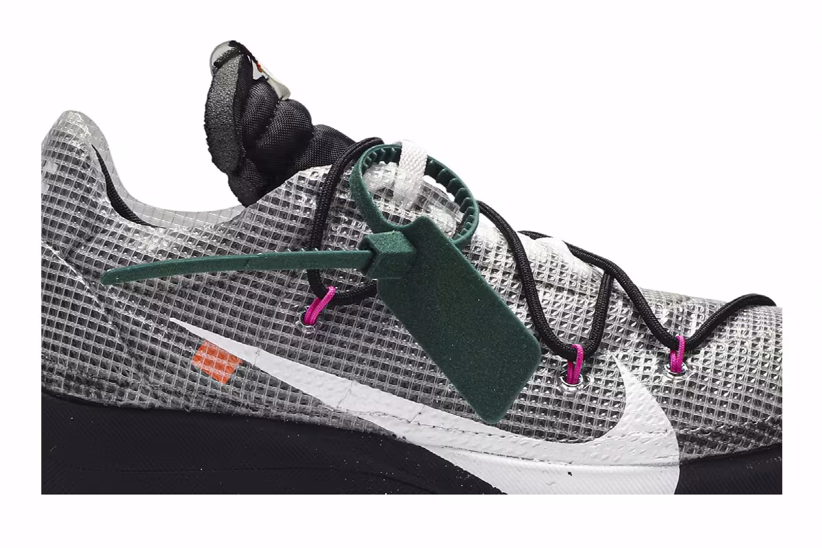 Off-White x Nike Women's Vapor Street Laser Fuchsia, view 3