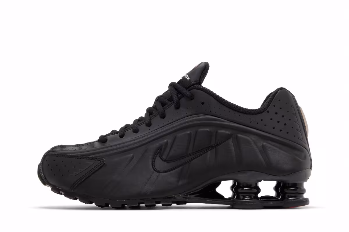 Nike Women's Shox R4 Black, view 4