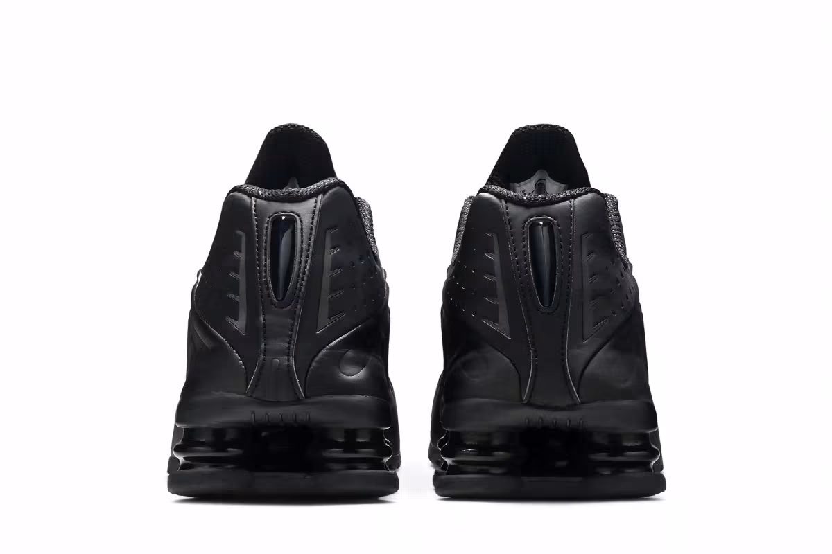 Nike Shox R4 Triple Black 2019, view 7