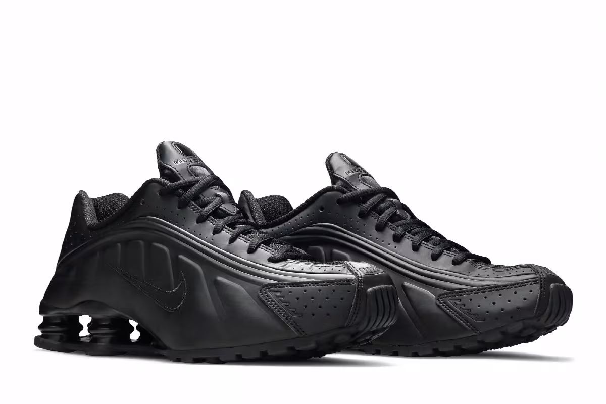Nike Shox R4 Triple Black 2019, view 9