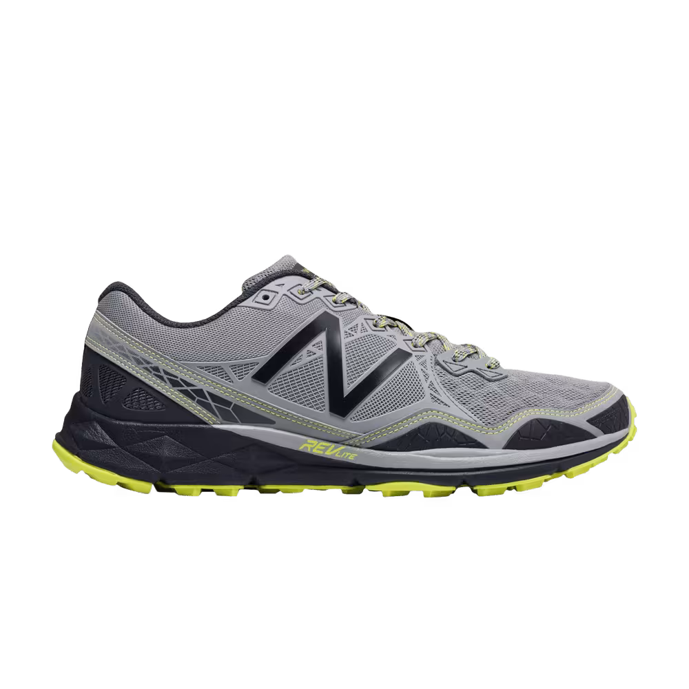 New Balance 910v3 4E Wide Grey Yellow