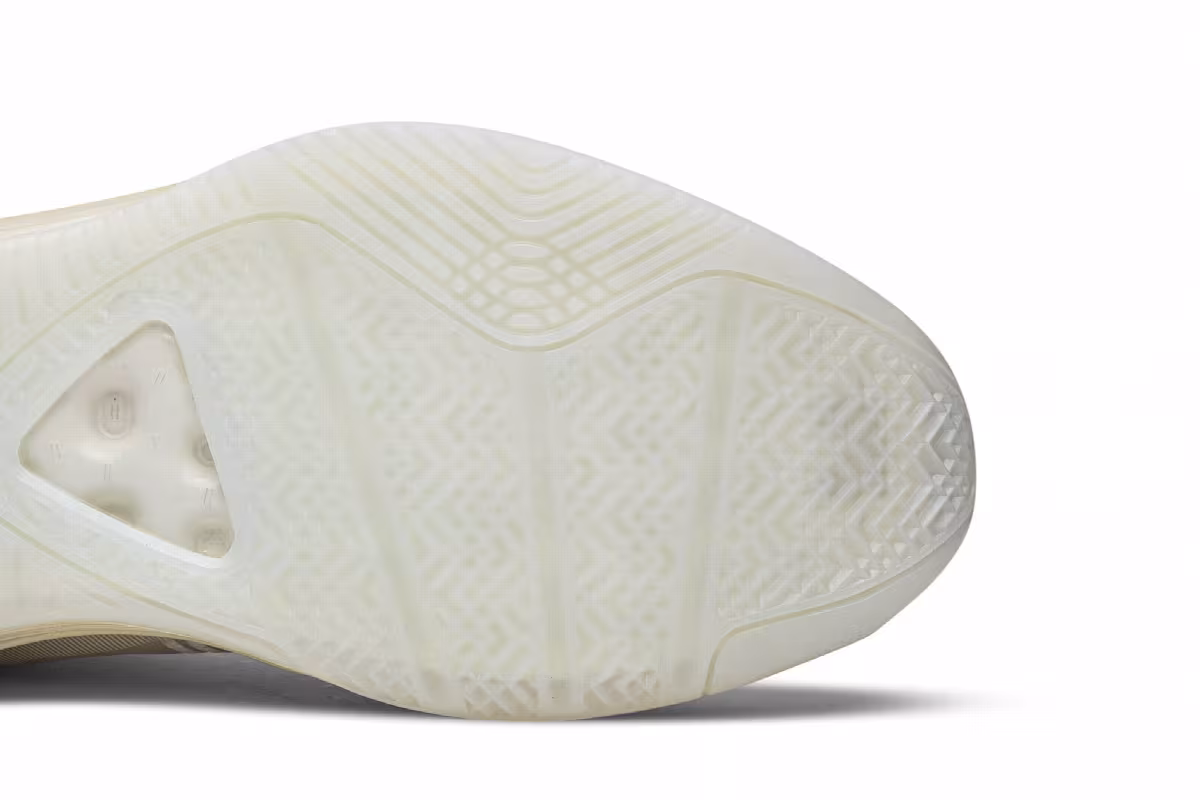 John Elliott x Nike LeBron Icon QS Summit White, view 6