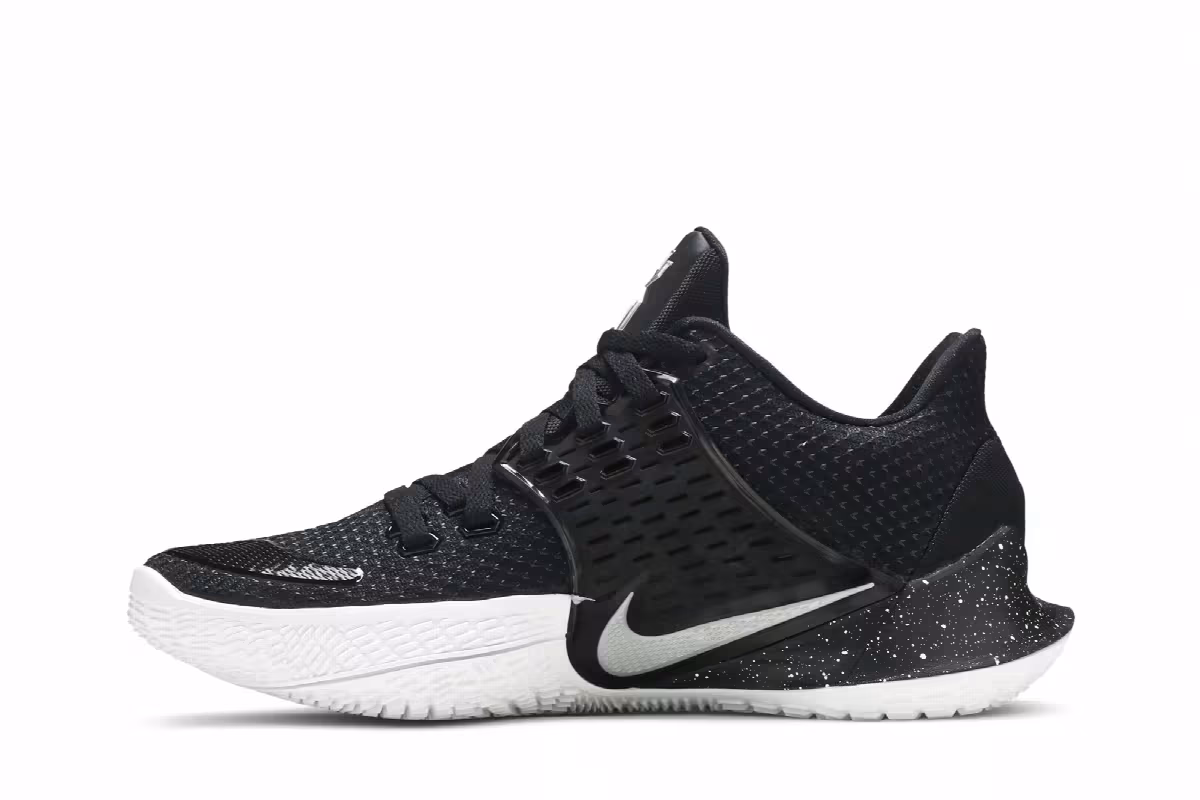 Nike Kyrie Low 2 Black Metallic Silver, view 4