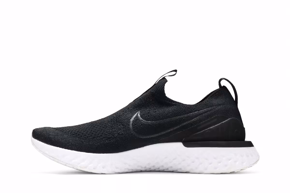 Nike Women's Epic Phantom React Flyknit Black, view 4