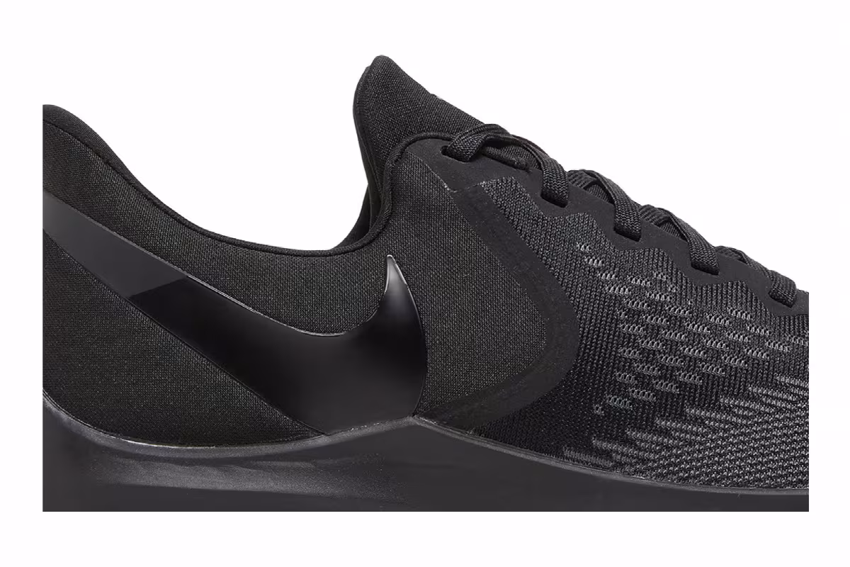 Nike Air Zoom Winflo 6 Triple Black, view 3