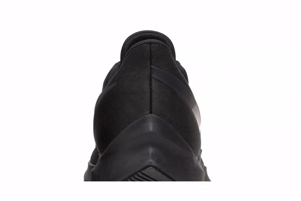 Nike Air Zoom Winflo 6 Triple Black, view 8