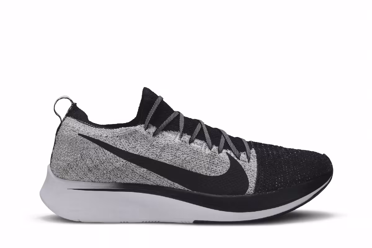 Nike Zoom Fly Flyknit Oreo, view 2