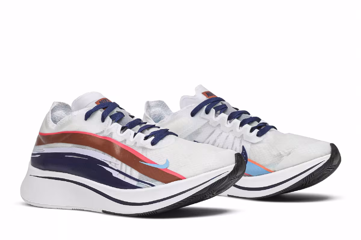 Nike Women's Zoom Fly SP Graphic Streaks, view 9