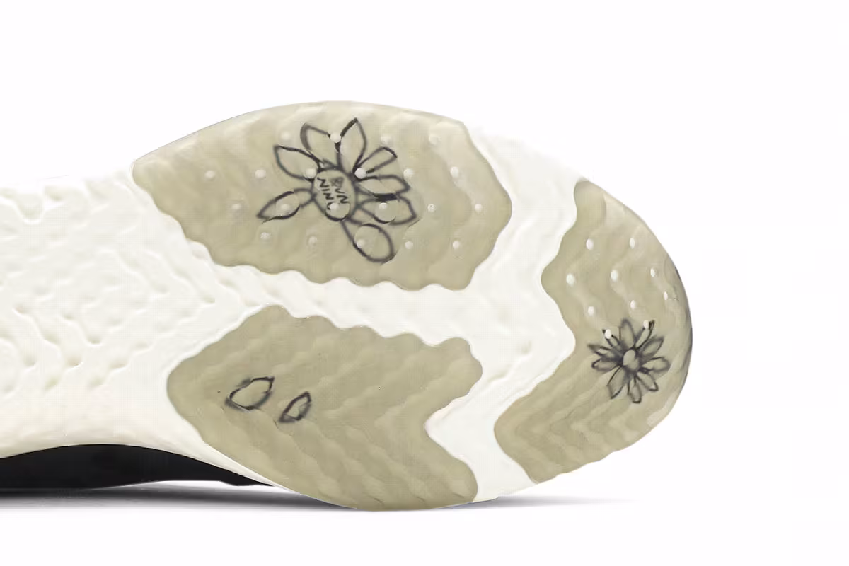Nathan Bell x Nike Odyssey React Flyknit 2 Doodles, view 6