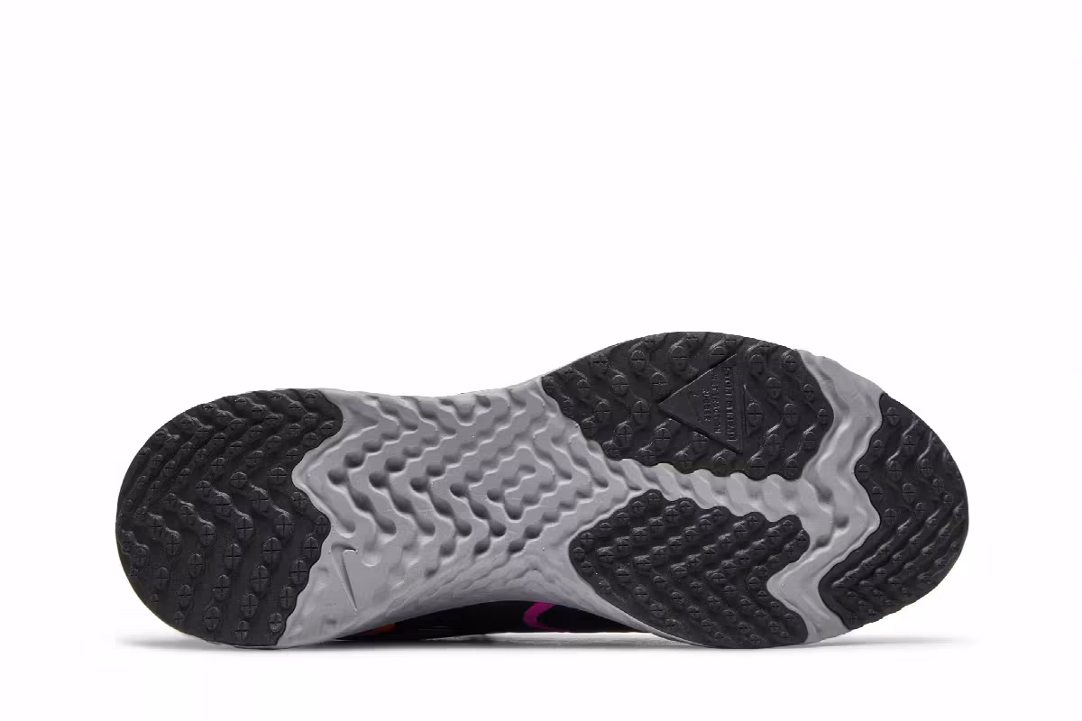 Nike Women's Odyssey React 2 Shield Fire Pink Atmosphere Grey, view 5