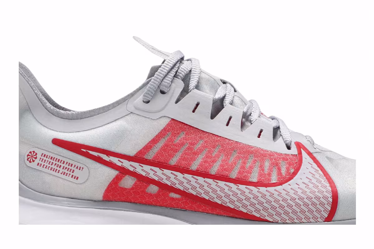 Nike Women's Zoom Gravity Pure Platinum Red Orbit, view 3