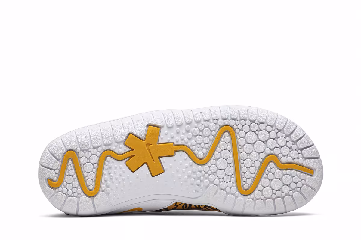 Nike Women's Zoom Pulse Doernbecher - Orange, view 5