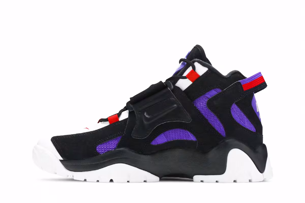 Nike Air Barrage Mid QS Raptors, view 4
