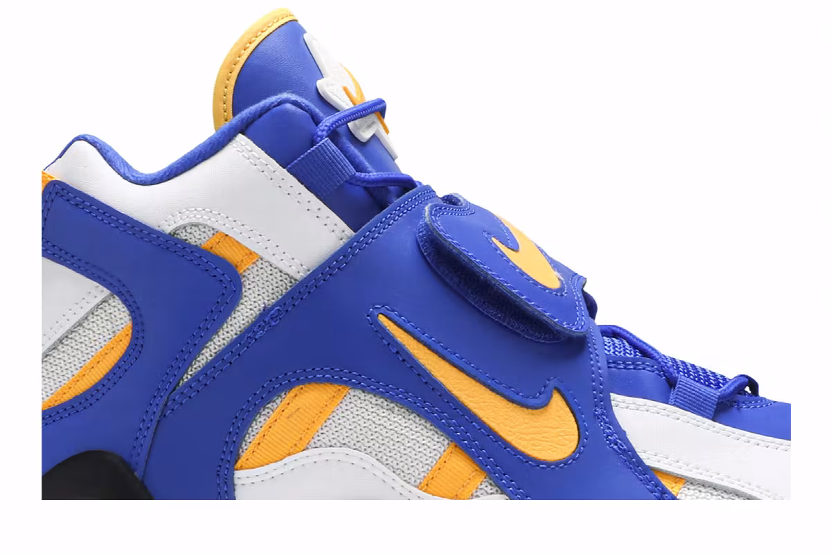 Nike Air Barrage Mid Racer Blue, view 3